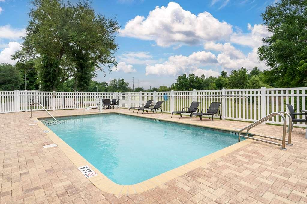 Microtel Inn & Suites By Wyndham Brooksville Ridge Manor Facilidades foto