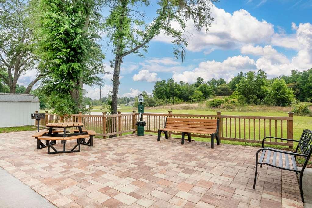 Microtel Inn & Suites By Wyndham Brooksville Ridge Manor Facilidades foto
